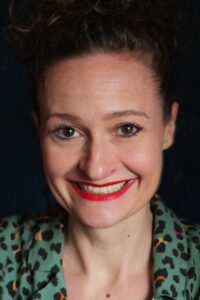Susanne Theil 

